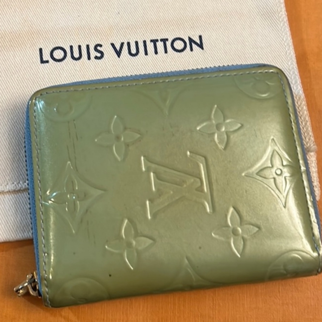 Louis Vuitton Rare Green And Blue Monogram Vernis Wallet Euc